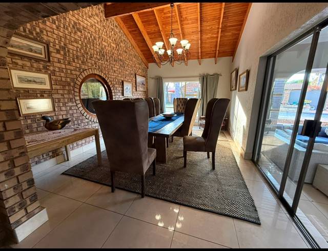 6 BEDROOM HOUSE FOR SALE IN SUNWARD PARK